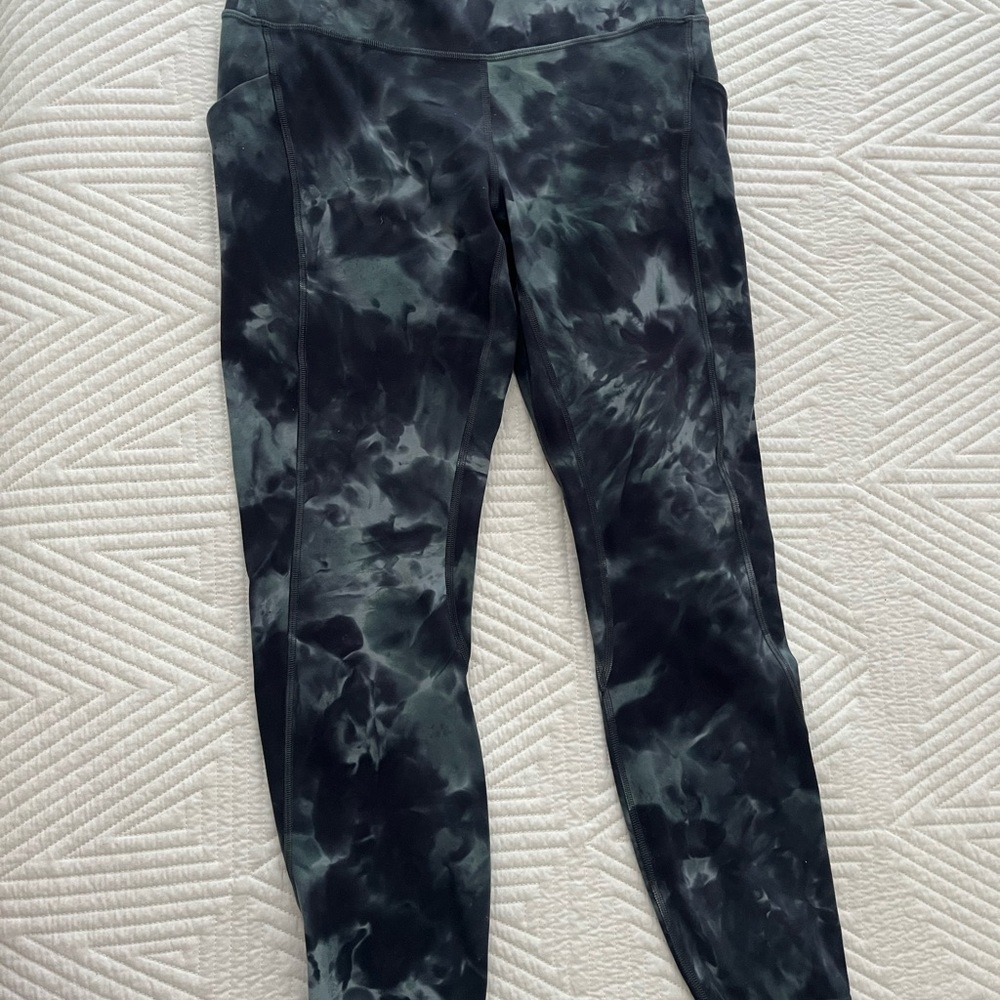 lululemon Align High-Rose Pant with Pockets 25”, size 8 EUC